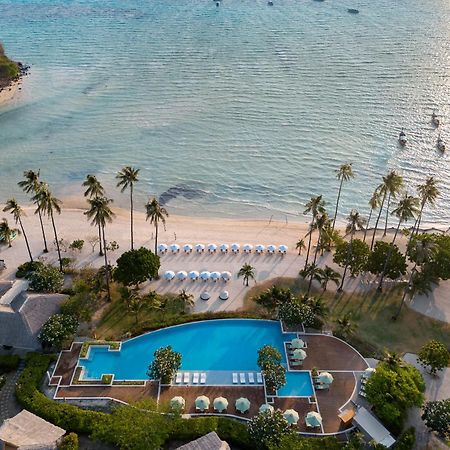 Saii Phi Phi Island Village Exterior photo Aerial view of the beach at the resort